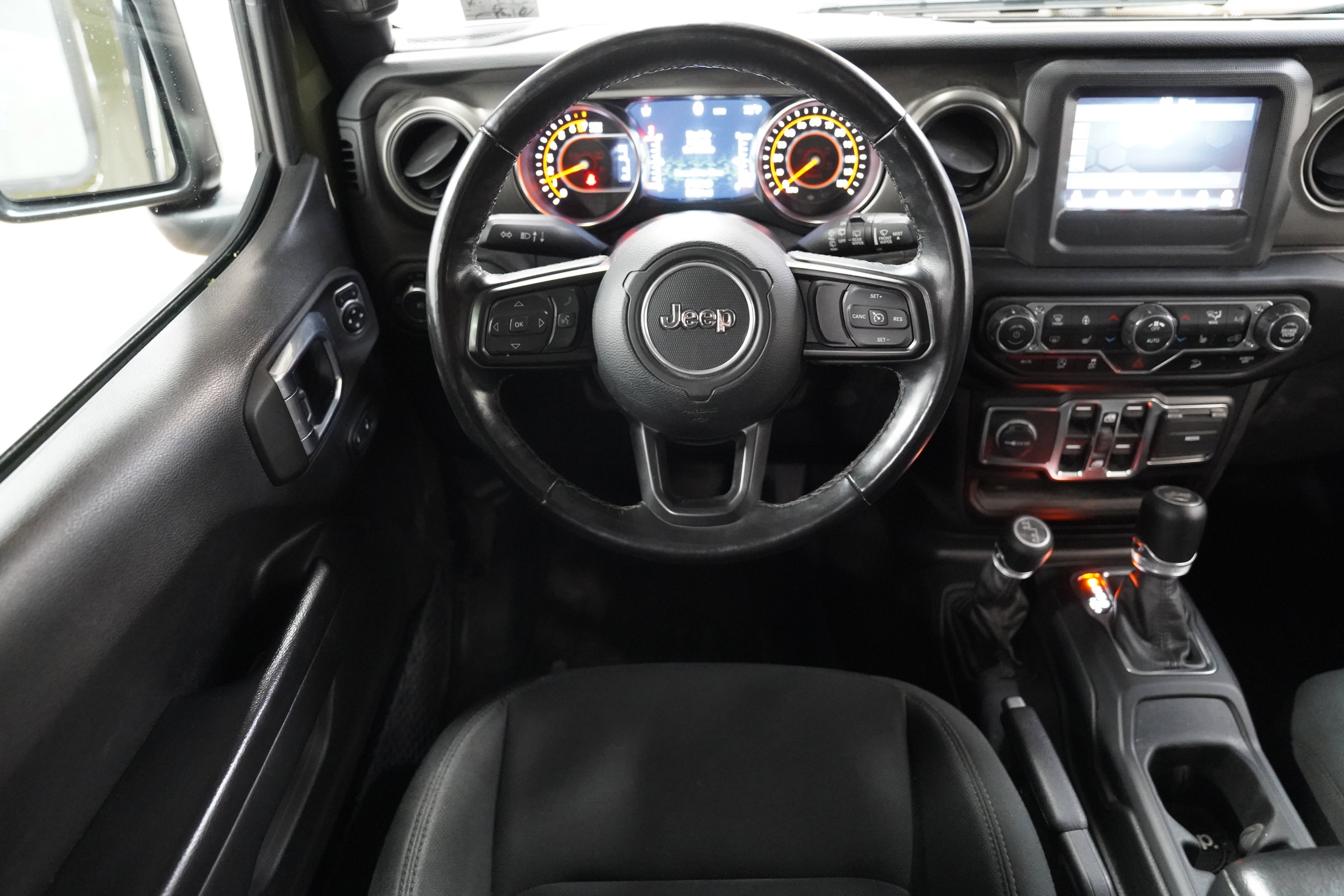 Used 2021 Jeep Wrangler Unlimited Sport AWD/4WD image 12