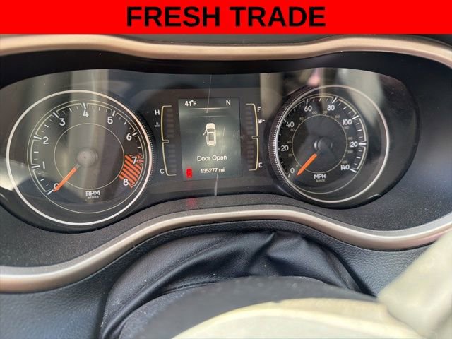 Used 2015 Jeep Cherokee Latitude w/ Comfort/Convenience Group image 15