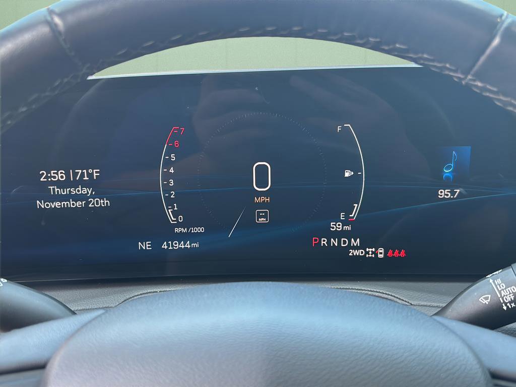 Used 2024 Cadillac XT4 Premium Luxury image 27