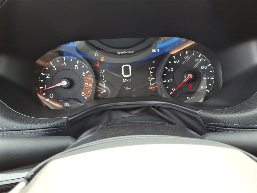 New 2026 Jeep Compass Latitude image 11