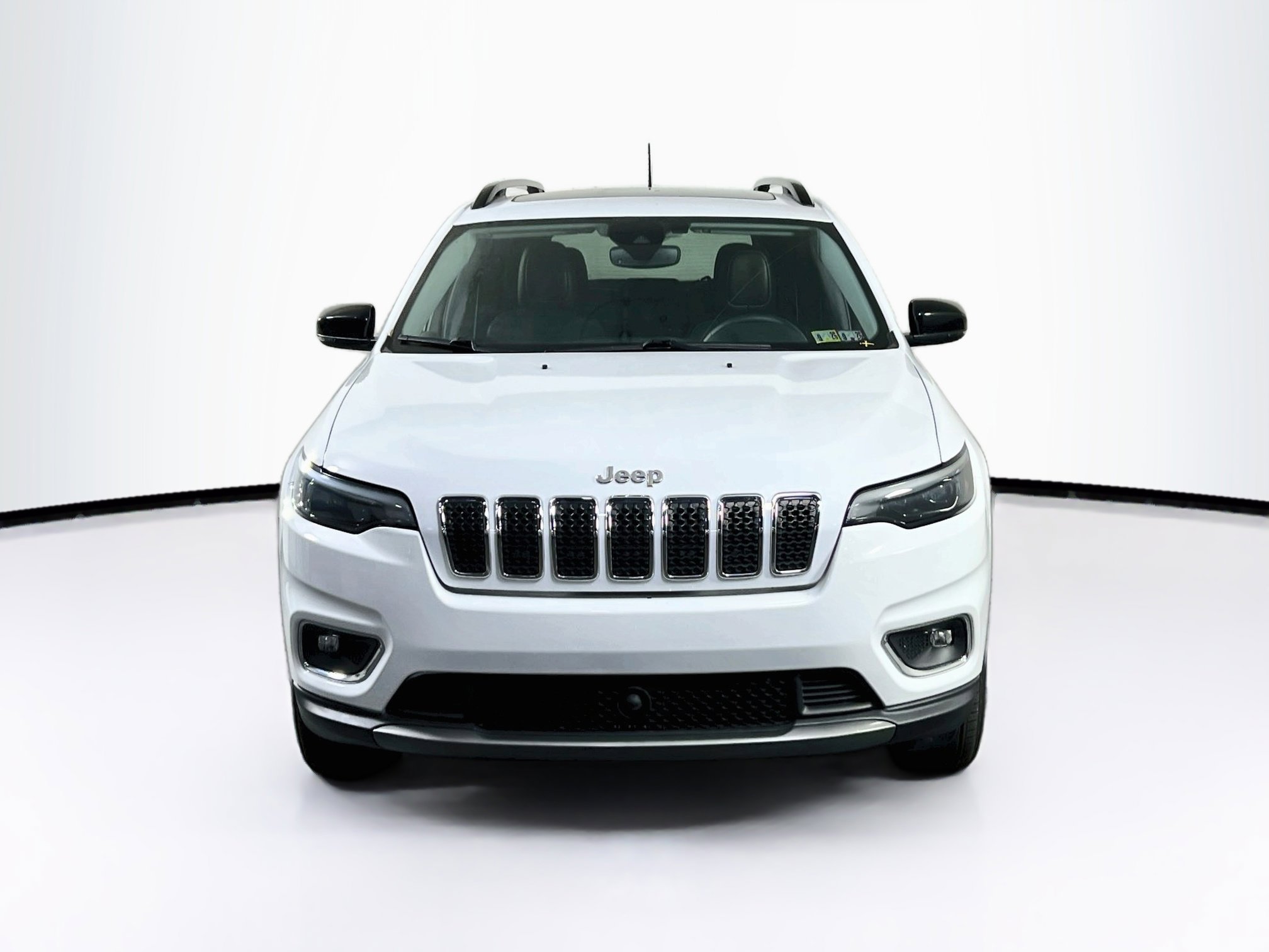 Used 2022 Jeep Cherokee Limited AWD/4WD image 2