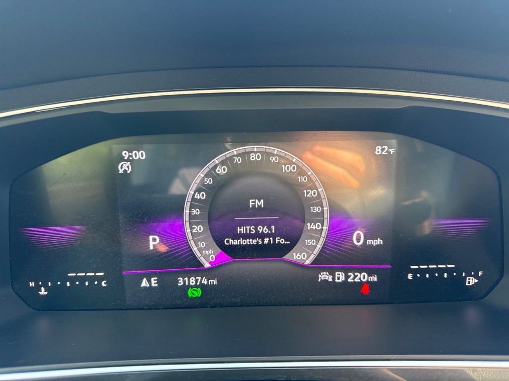 Used 2024 Volkswagen Tiguan SE FWD image 17