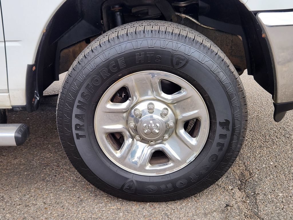 Used 2014 RAM 2500 Tradesman w/ Chrome Appearance Group AWD/4WD image 15