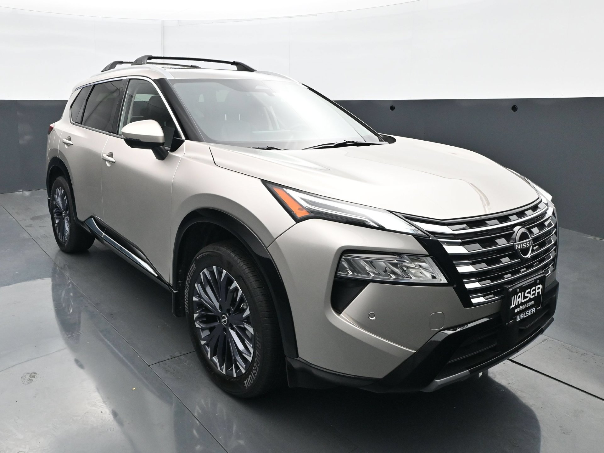 Used 2026 Nissan Rogue Platinum w/ Platinum Premium Package AWD/4WD image 11
