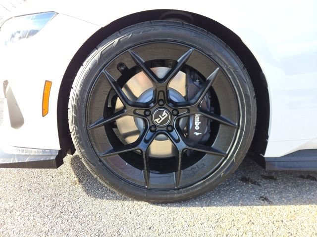 New 2026 Ford Mustang GT Premium w/ GT Performance Package RWD image 13