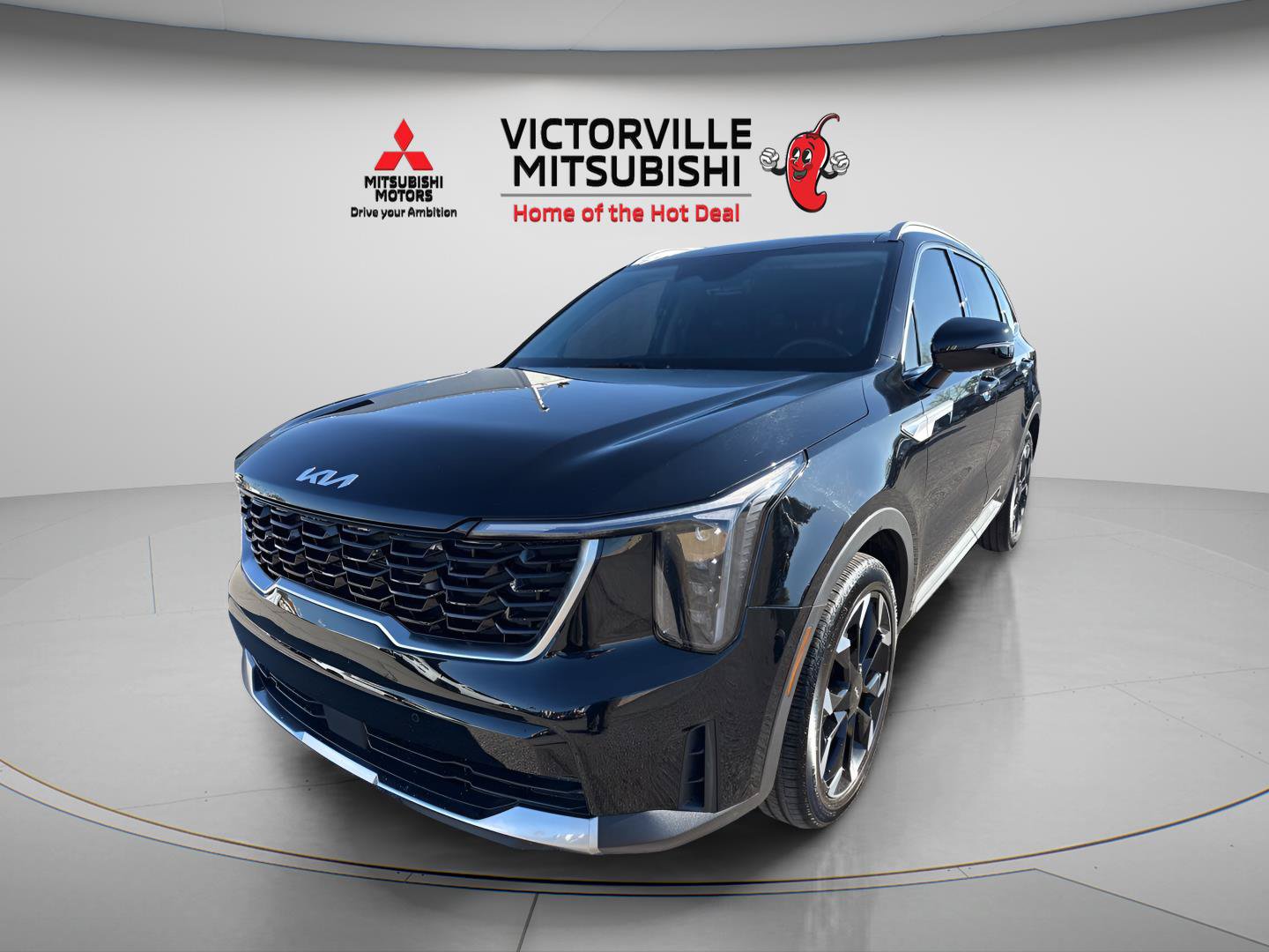 Used 2025 Kia Sorento EX w/ Panoramic Sunroof Package FWD image 5