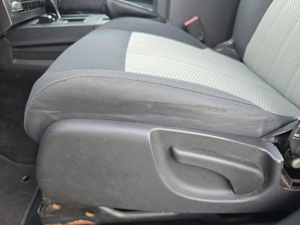 Used 2009 Jeep Liberty Sport w/ Popular Equipment Group AWD/4WD image 25