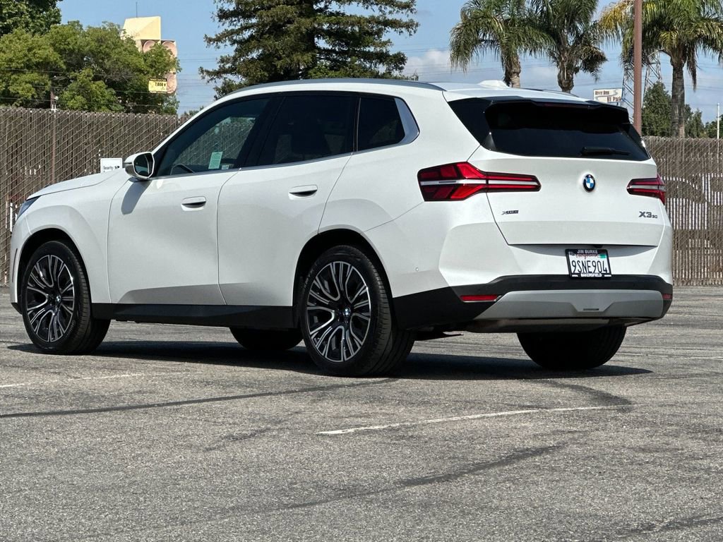 Used 2025 BMW X3 xDrive30i w/ Premium Package AWD/4WD image 5