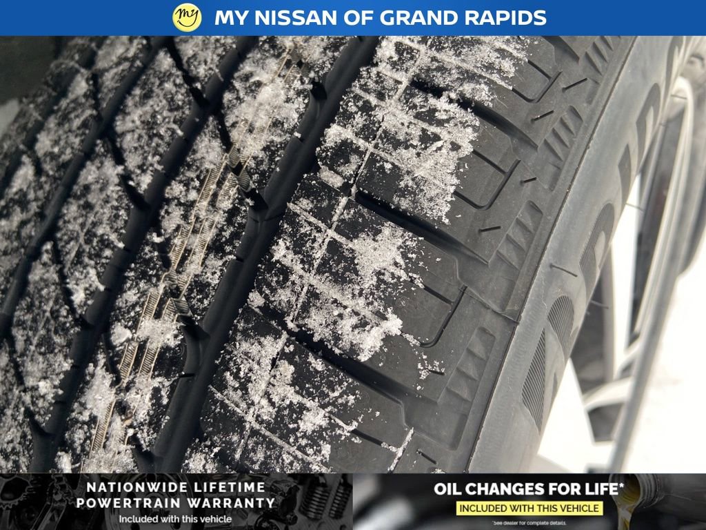 New 2025 Nissan Pathfinder Platinum image 11