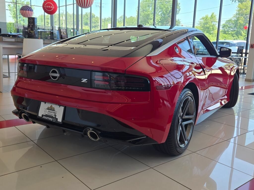 New 2026 Nissan Z Sport w/ Floor Mat Package RWD image 8