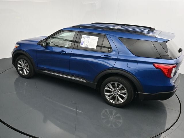 Used 2022 Ford Explorer XLT w/ Equipment Group 202A AWD/4WD image 23