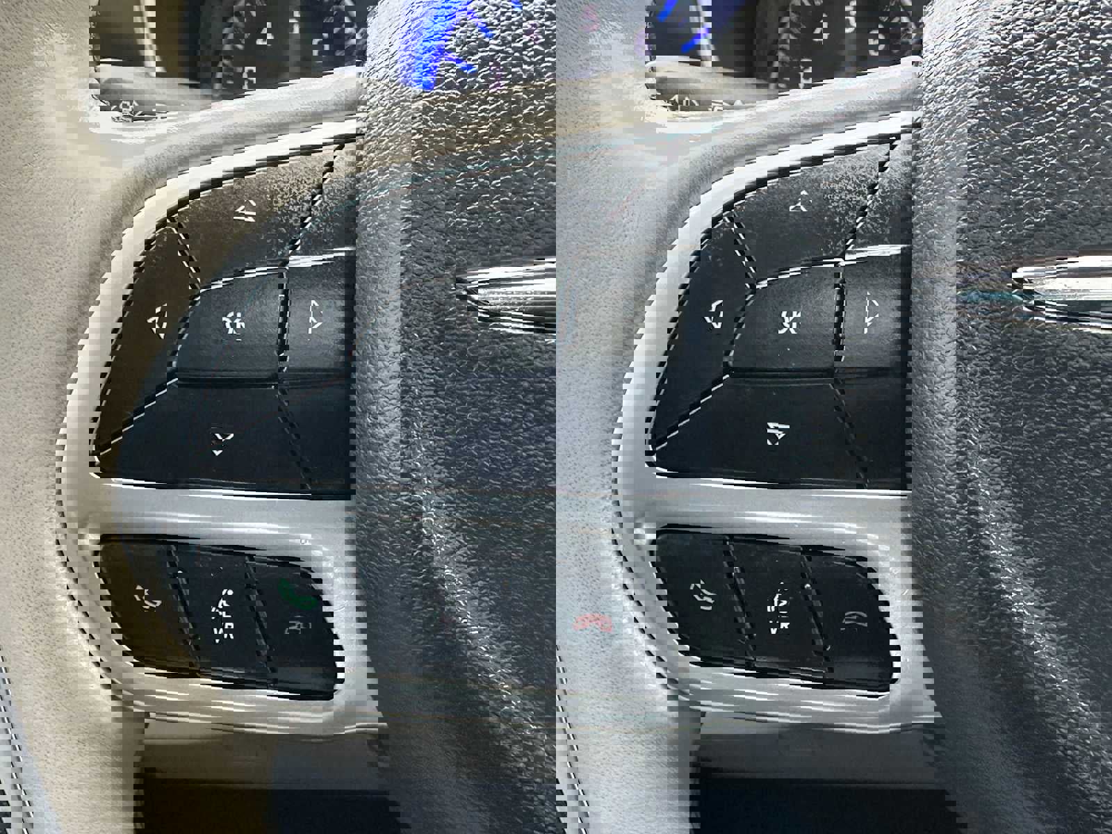 Used 2020 Chrysler Pacifica Limited image 37