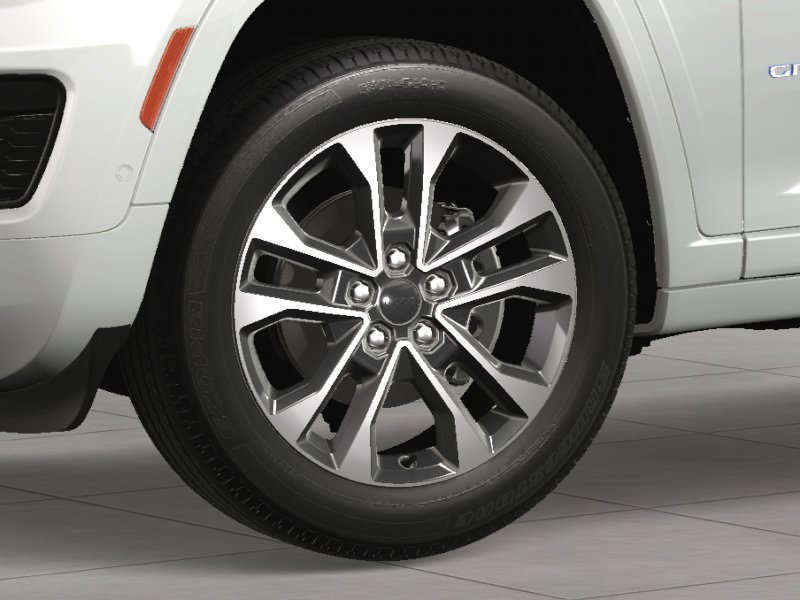 New 2024 Jeep Grand Cherokee Overland w/ Trailer Tow Package image 11