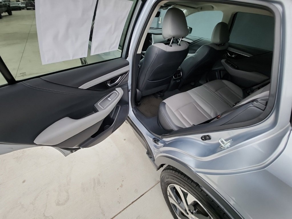 Used 2022 Subaru Outback Limited image 13