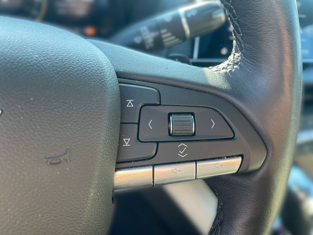 Certified 2025 Cadillac CT4 Premium Luxury AWD/4WD image 21