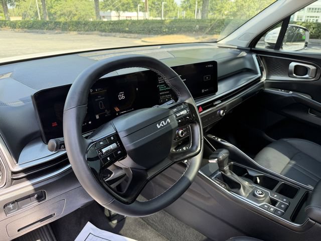 Certified 2026 Kia Sorento S w/ S Panoramic Sunroof Package FWD image 13