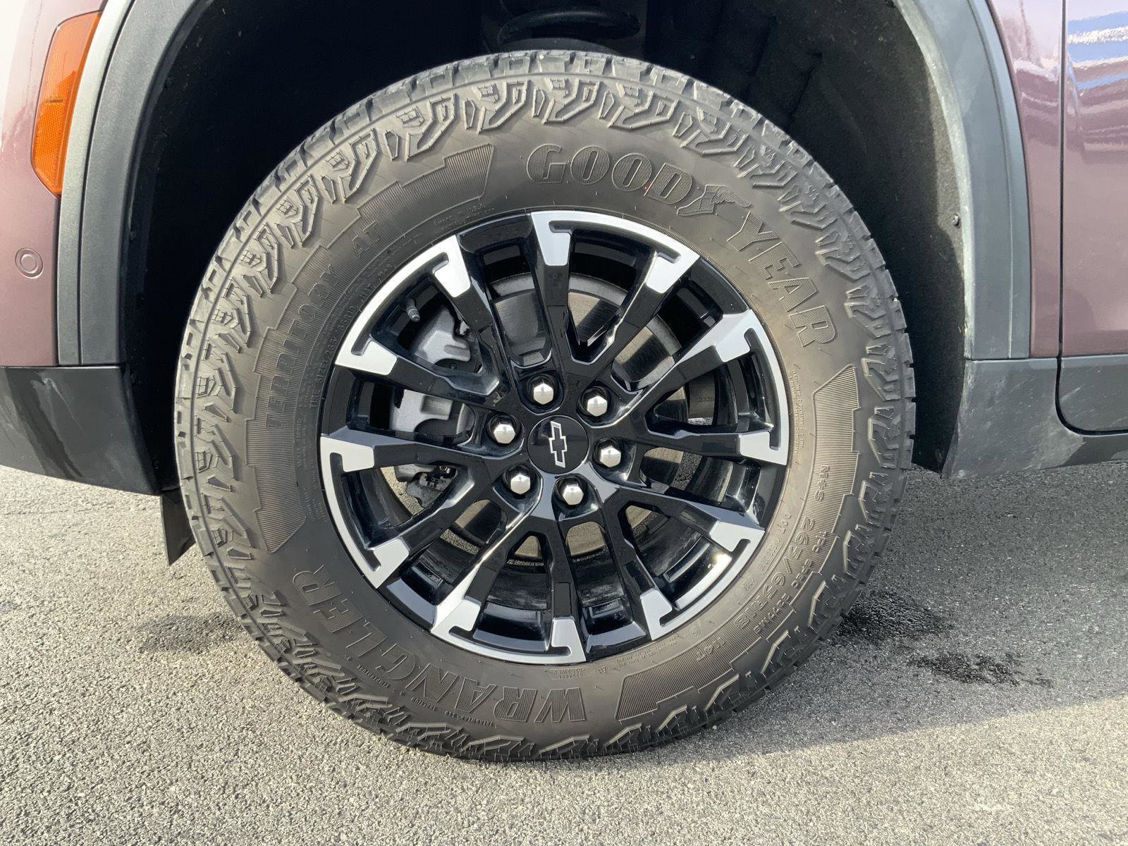 Used 2024 Chevrolet Traverse Z71 w/ Enhanced Driving Package image 20