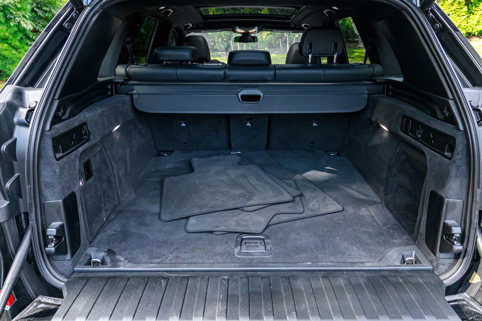 Used 2022 BMW X5 sDrive40i w/ M Sport Package image 16