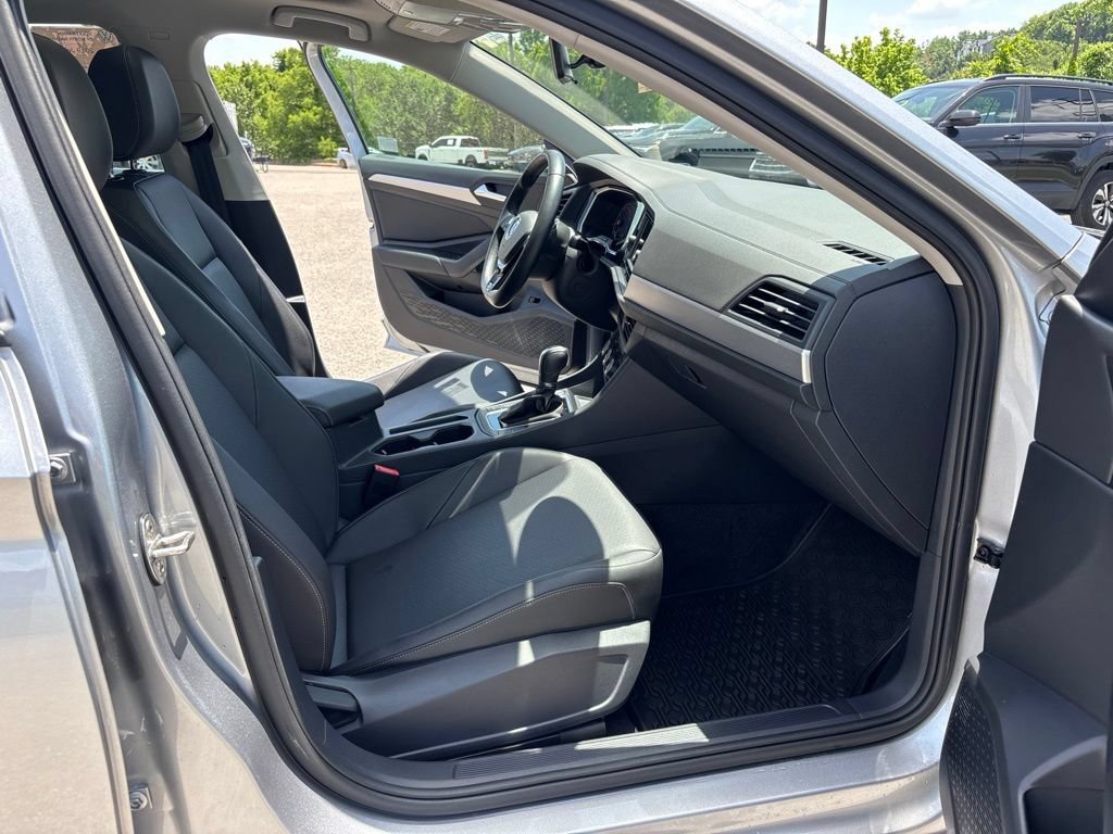 Used 2019 Volkswagen Jetta SE FWD image 23