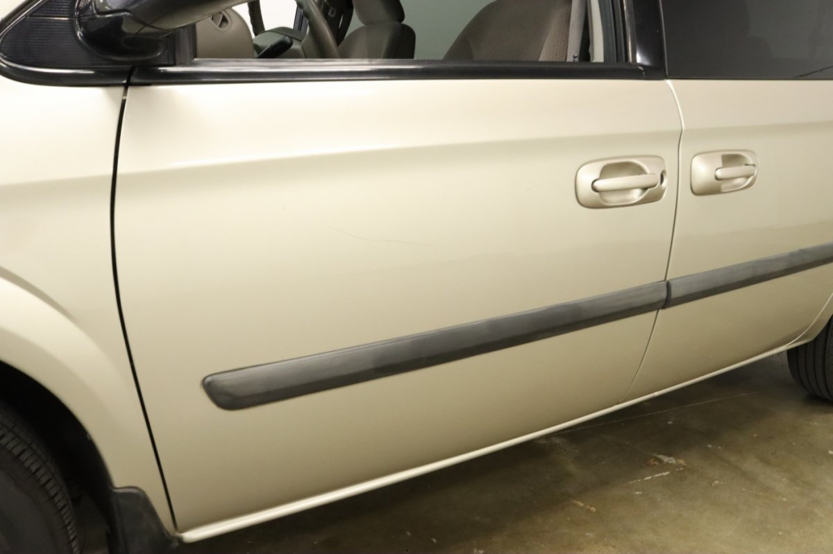 Used 2007 Dodge Caravan SXT w/ Popular Equipment Group I FWD image 36