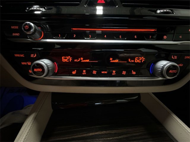 Used 2018 BMW 540i xDrive image 19