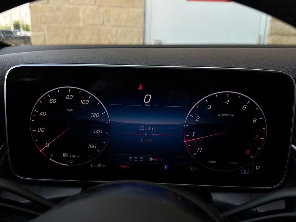 Used 2025 Mercedes-Benz GLC 300 image 12