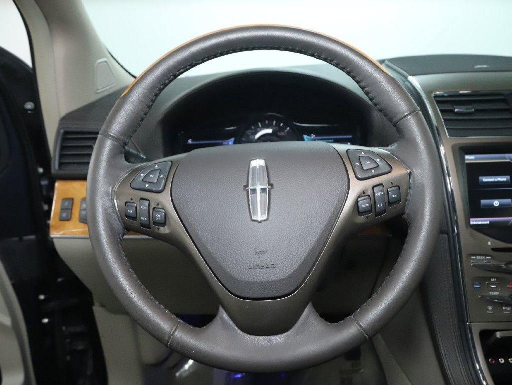 Used 2015 Lincoln MKX Base w/ Equipment Group 102A image 23