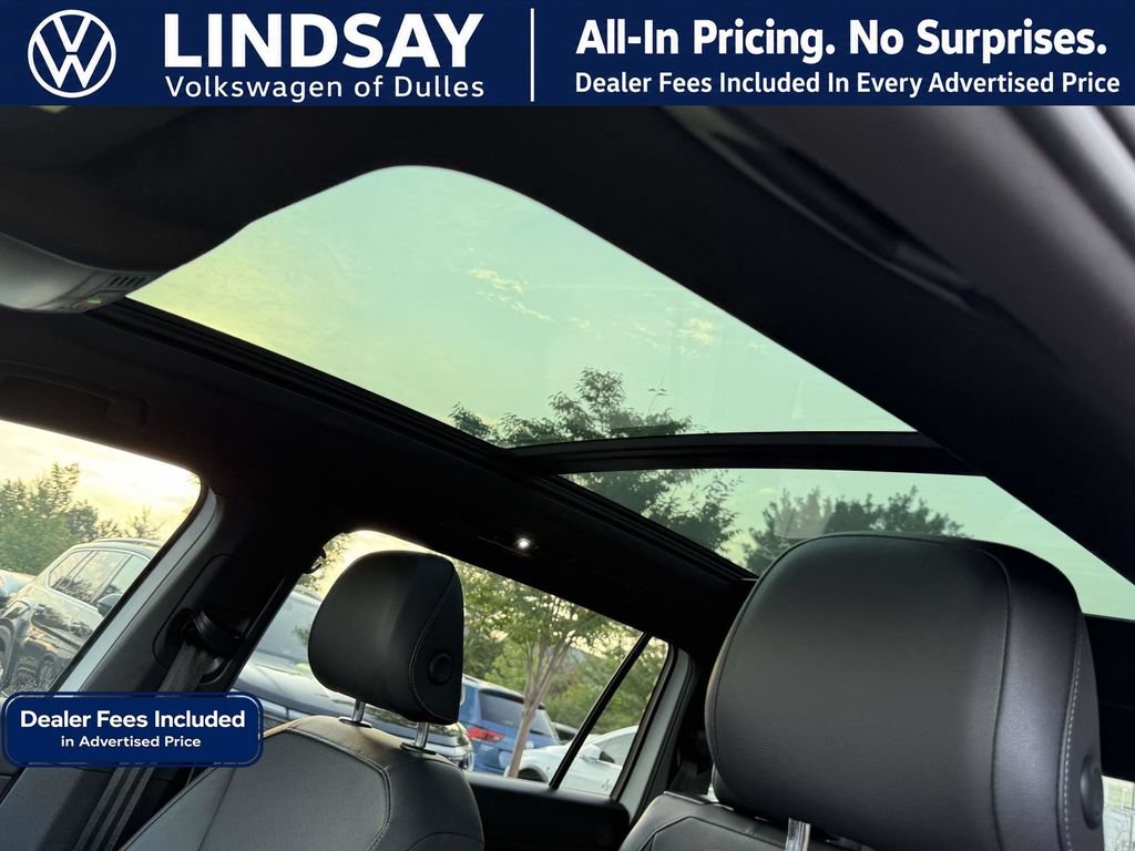 Used 2020 Volkswagen Tiguan SE R-Line w/ 3rd Row Seat Package AWD/4WD image 16