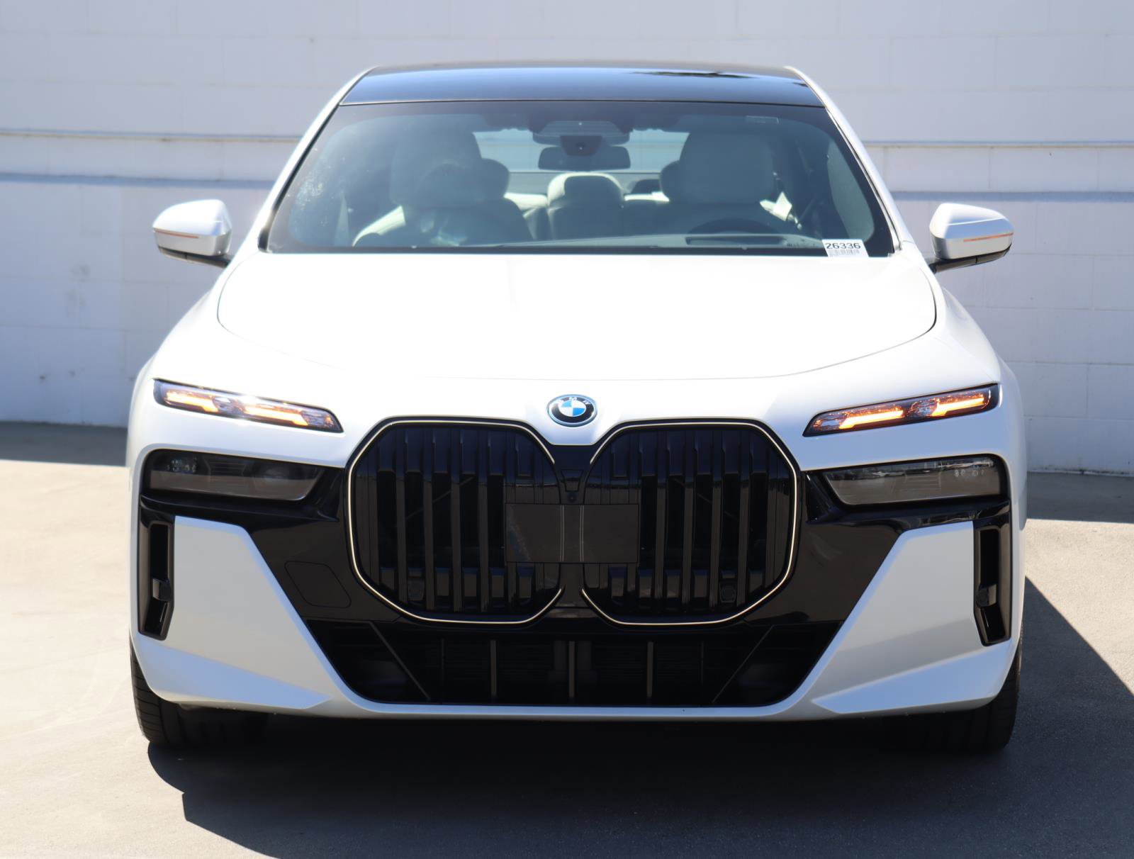 New 2026 BMW 750e xDrive w/ Executive Package image 3