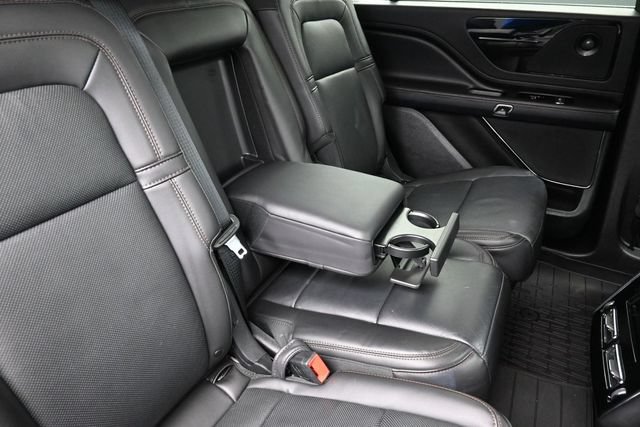 Used 2022 Lincoln Aviator Reserve w/ Equipment Group 201A AWD/4WD image 31