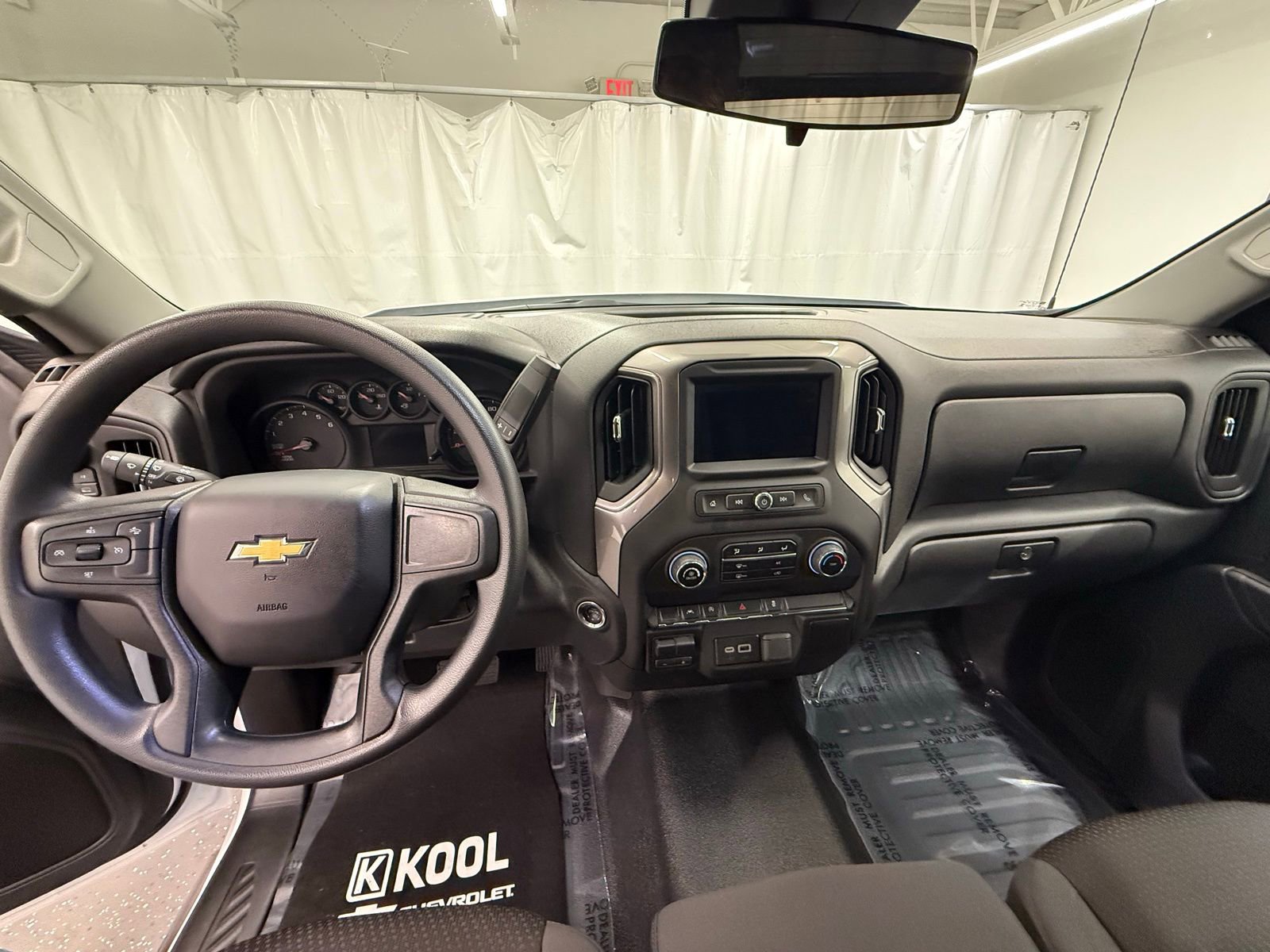 Used 2025 Chevrolet Silverado 1500 W/T w/ WT Value Package image 17