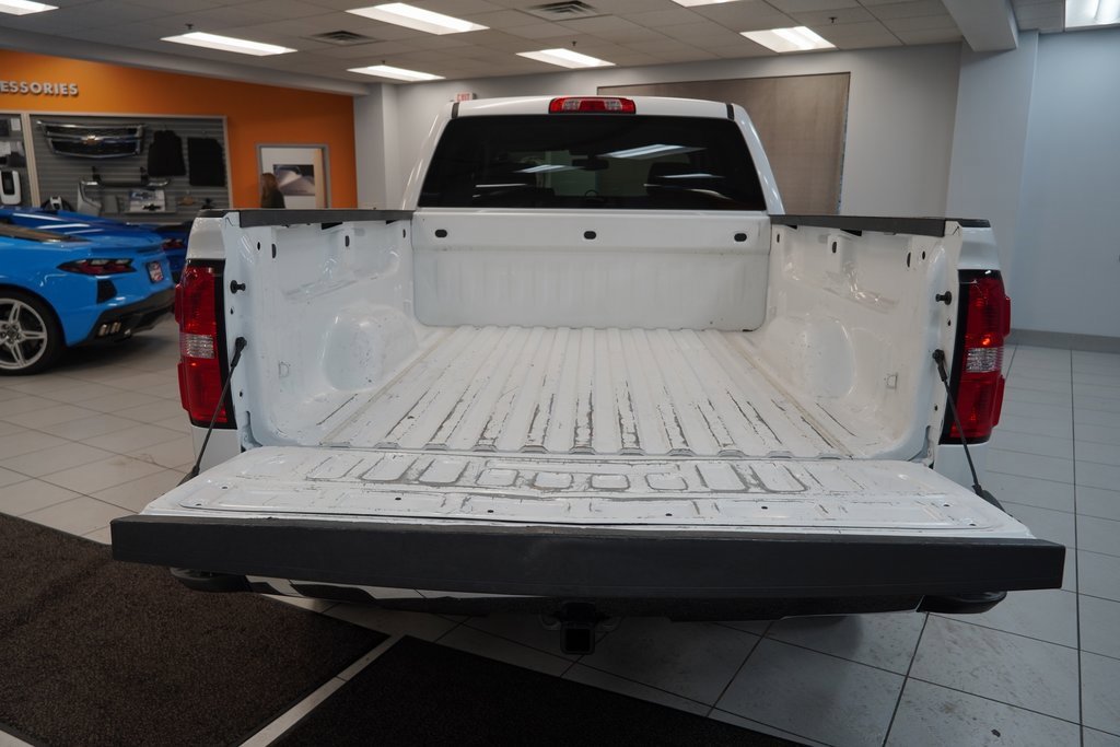 Used 2018 GMC Sierra 1500 4x4 Crew Cab w/ Sierra Convenience Package image 9