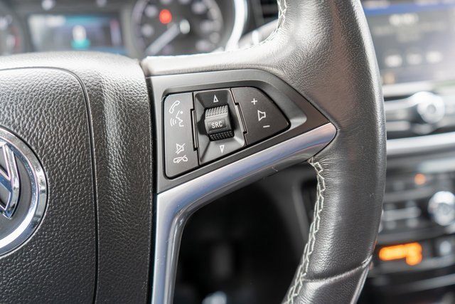 Used 2022 Buick Encore Preferred w/ Safety Package image 22