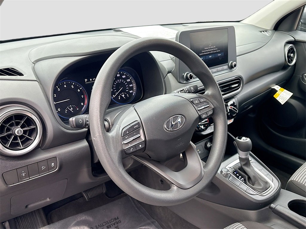 Used 2023 Hyundai Kona SE image 9