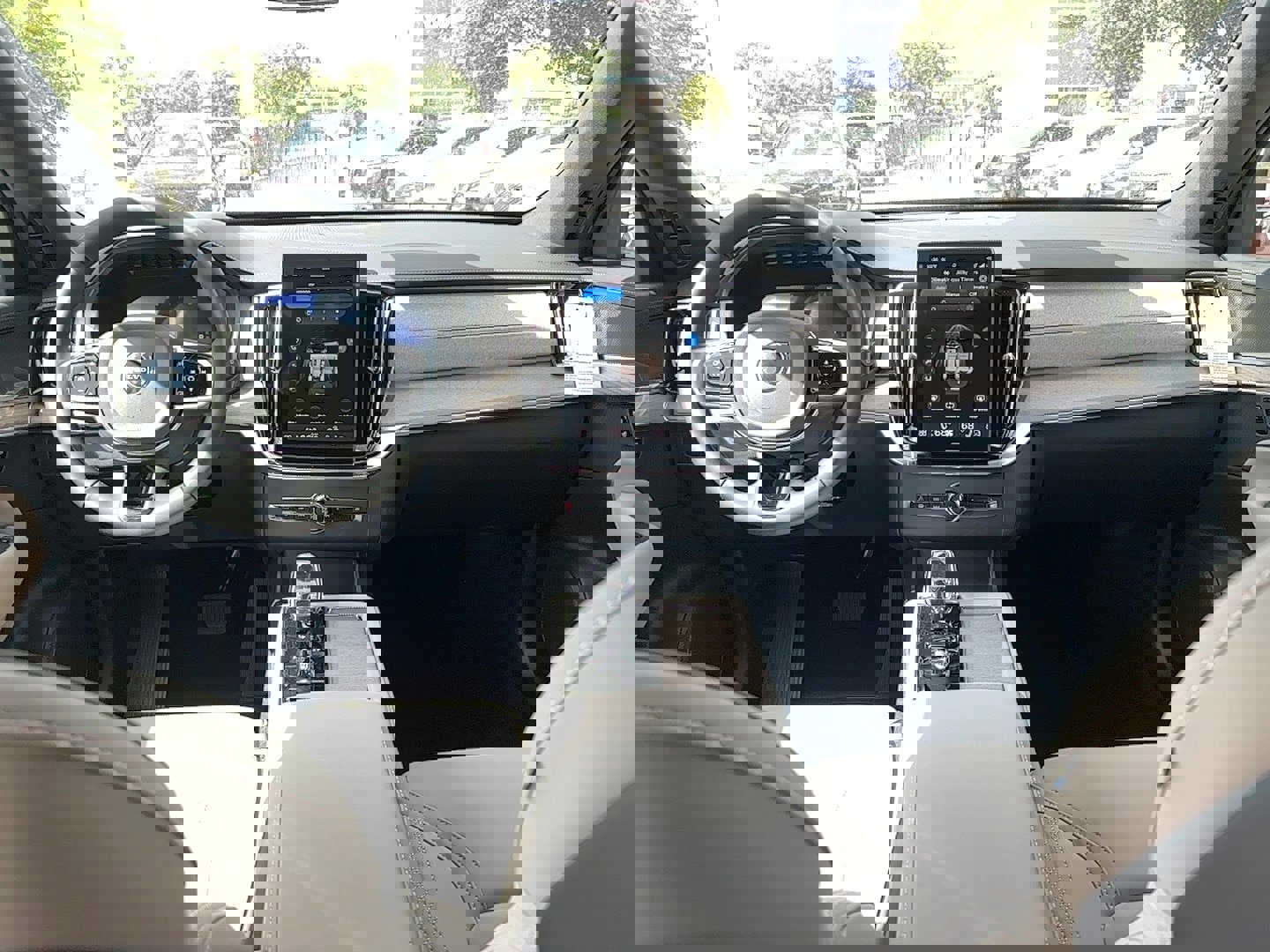 New 2026 Volvo XC90 B5 Core image 19