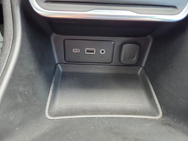 Used 2020 GMC Terrain SLE w/ Driver Convenience Package FWD image 26