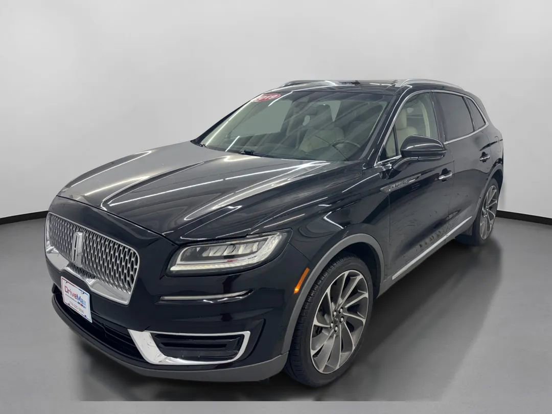 Used 2019 Lincoln Nautilus Reserve w/ Driver Assistance Package image 4