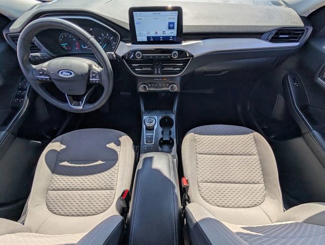 Used 2022 Ford Escape SE w/ SE Sport Appearance Package image 11