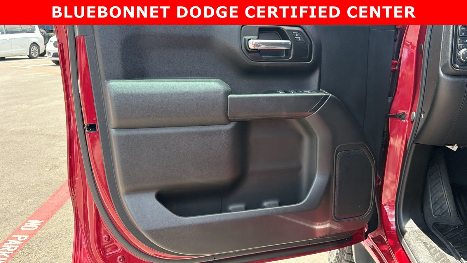 Used 2019 Chevrolet Silverado 1500 Custom Trail Boss w/ Custom Convenience Package AWD/4WD image 9