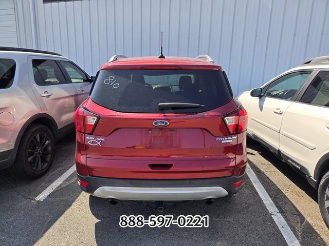 Used 2019 Ford Escape Titanium FWD image 3