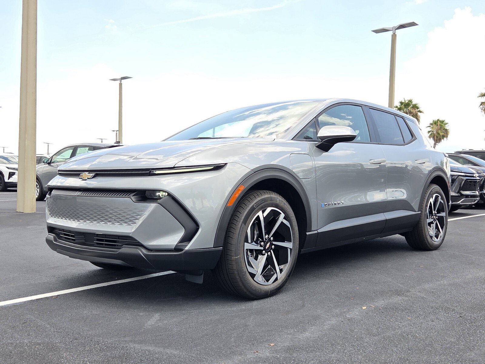 New 2026 Chevrolet Equinox EV LT FWD image 2