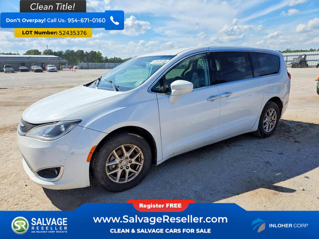 Used 2020 Chrysler Pacifica Touring FWD image 1