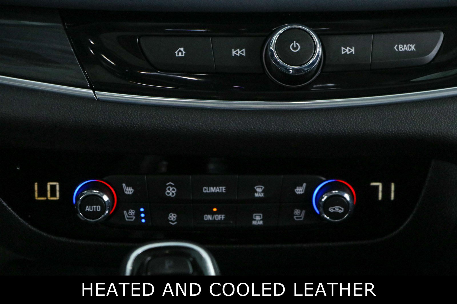 Used 2020 Buick Enclave Premium w/ Sun and Sites Package FWD image 20