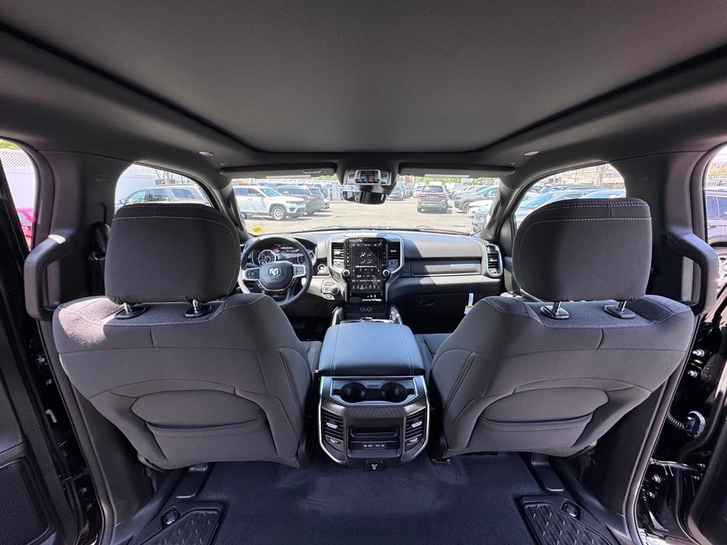 New 2026 RAM 1500 4x4 Crew Cab image 23