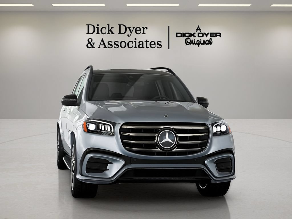Used 2025 Mercedes-Benz GLS 450 4MATIC image 36