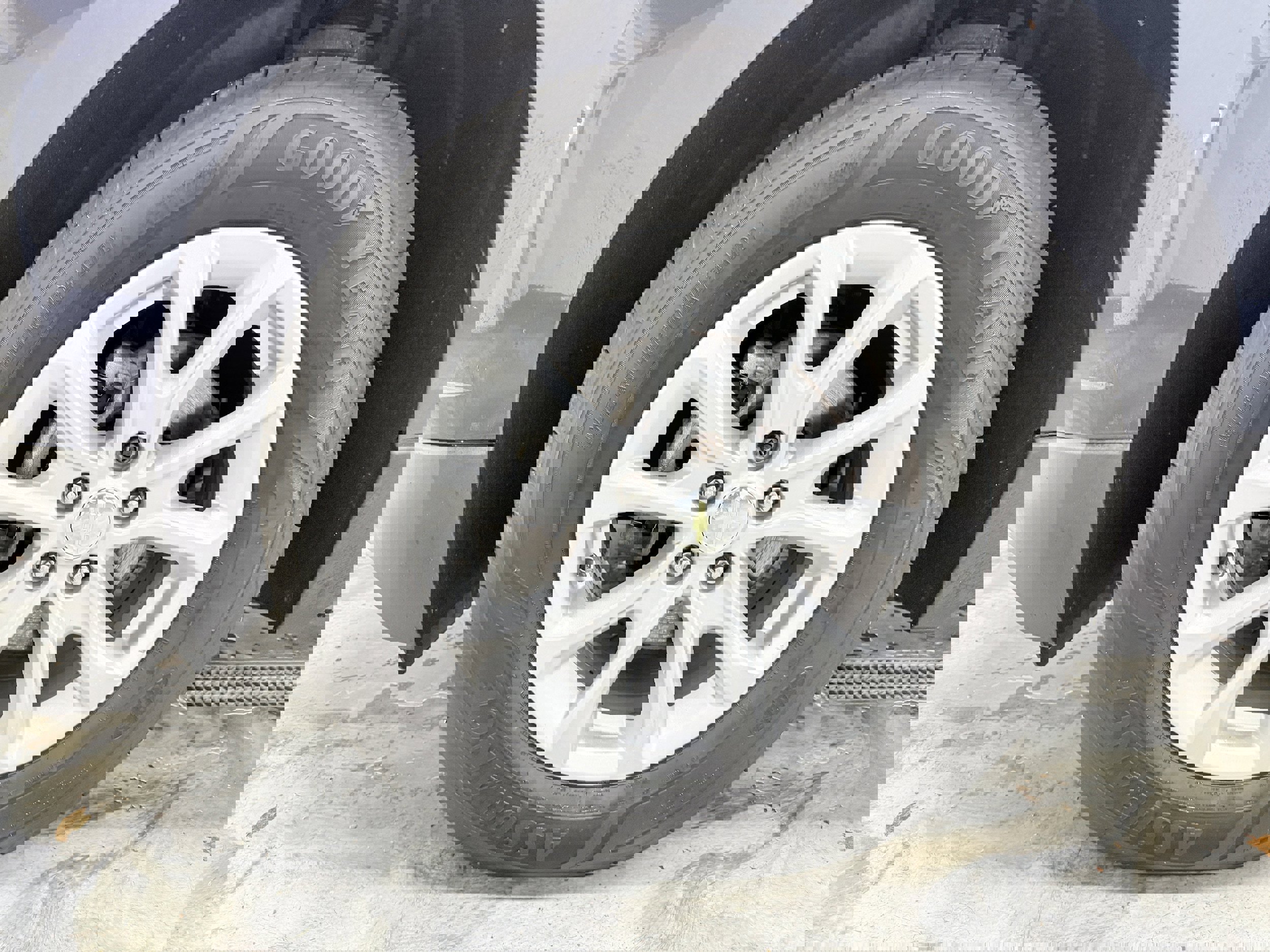 Used 2018 Chevrolet Equinox LT image 28