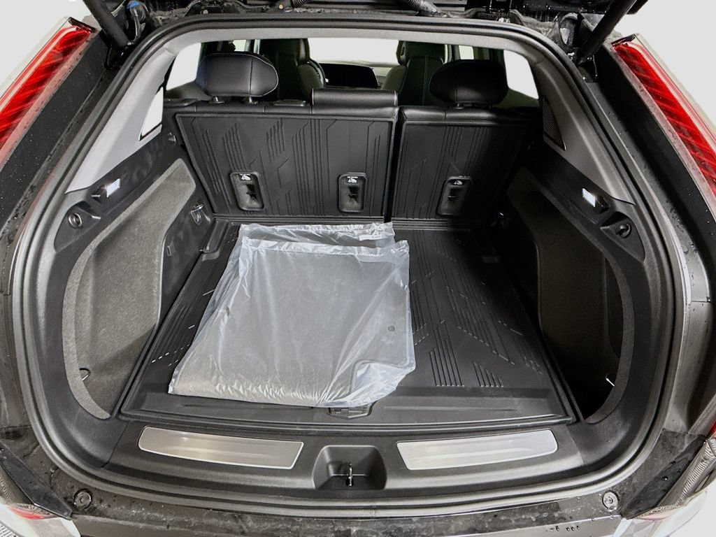 New 2026 Cadillac Optiq Luxury 1 w/ LPO, Floor Liner Package AWD/4WD image 27