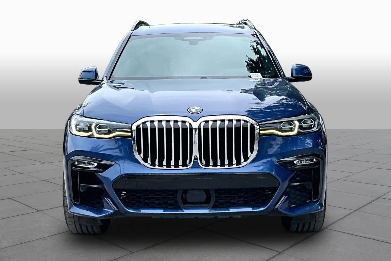 Used 2019 BMW X7 xDrive50i w/ M Sport Package AWD/4WD image 4
