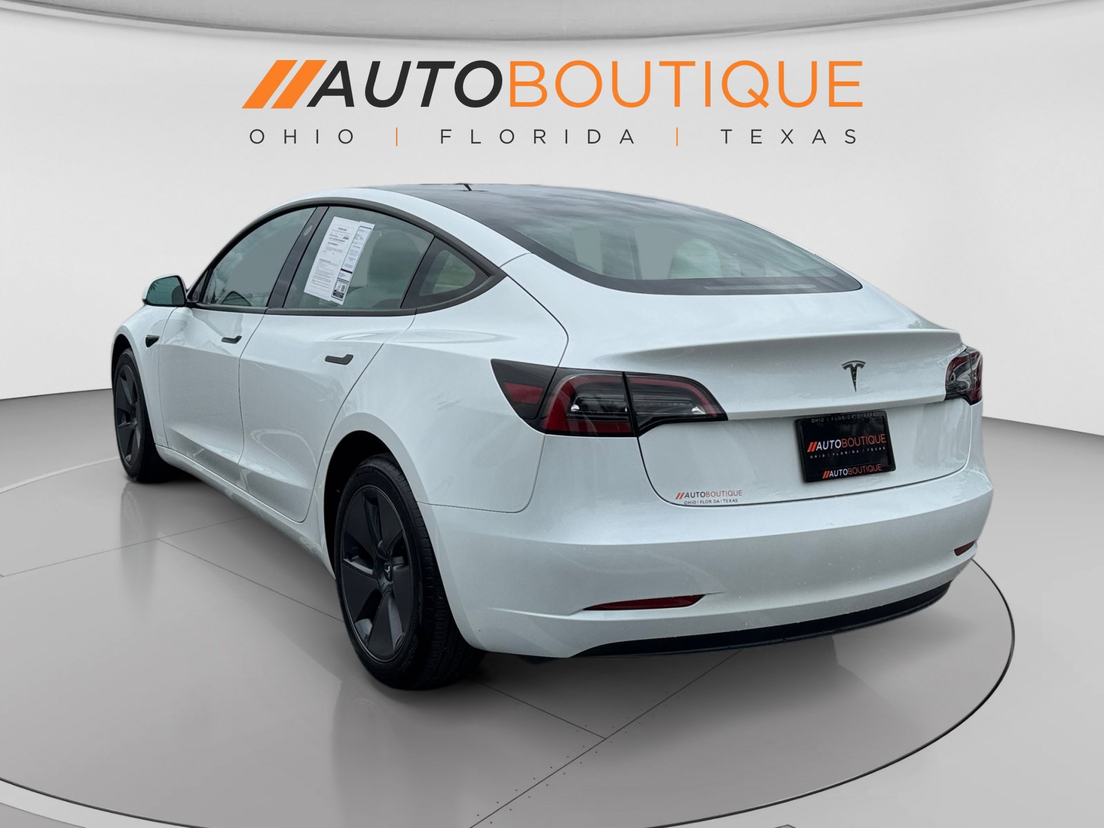 Used 2023 Tesla Model 3 Standard Range RWD image 3