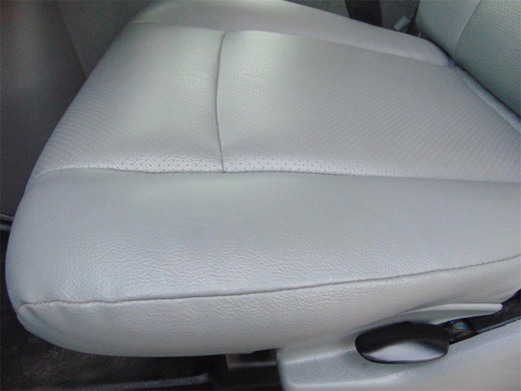 Certified 2024 Ford E-450 and Econoline 450 Super Duty w/ Power Windows & Locks Group image 4